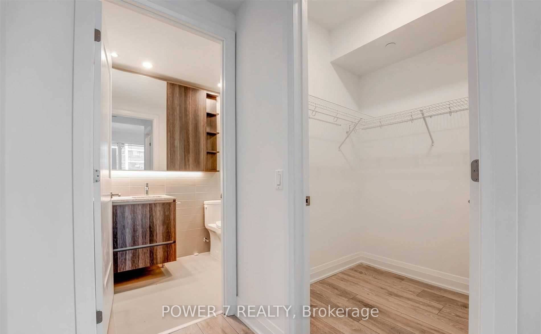 21 Park Street E 50 — photo 1