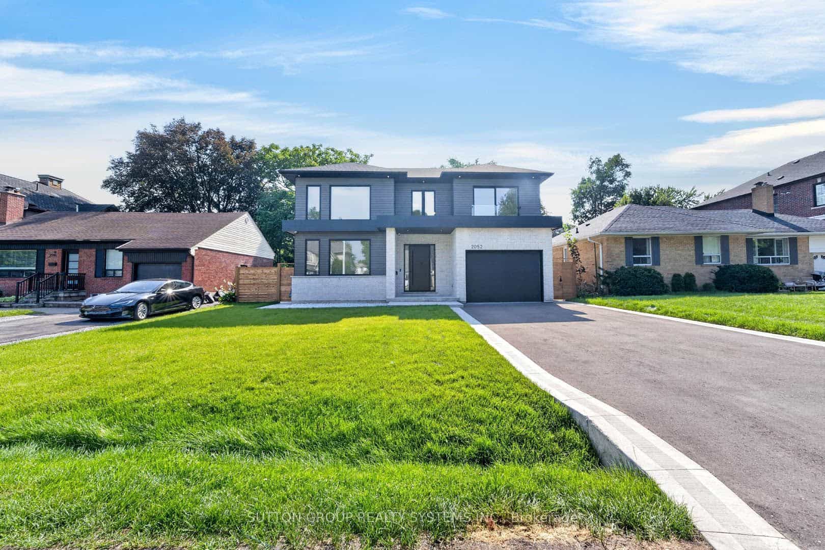 2052 Redan Drive — photo 2