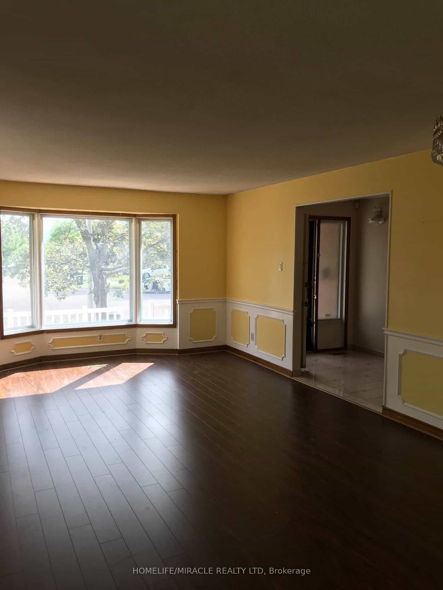 850 Chippenham Drive — photo 2