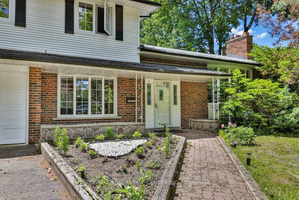 1366 Aldo Drive — photo 2