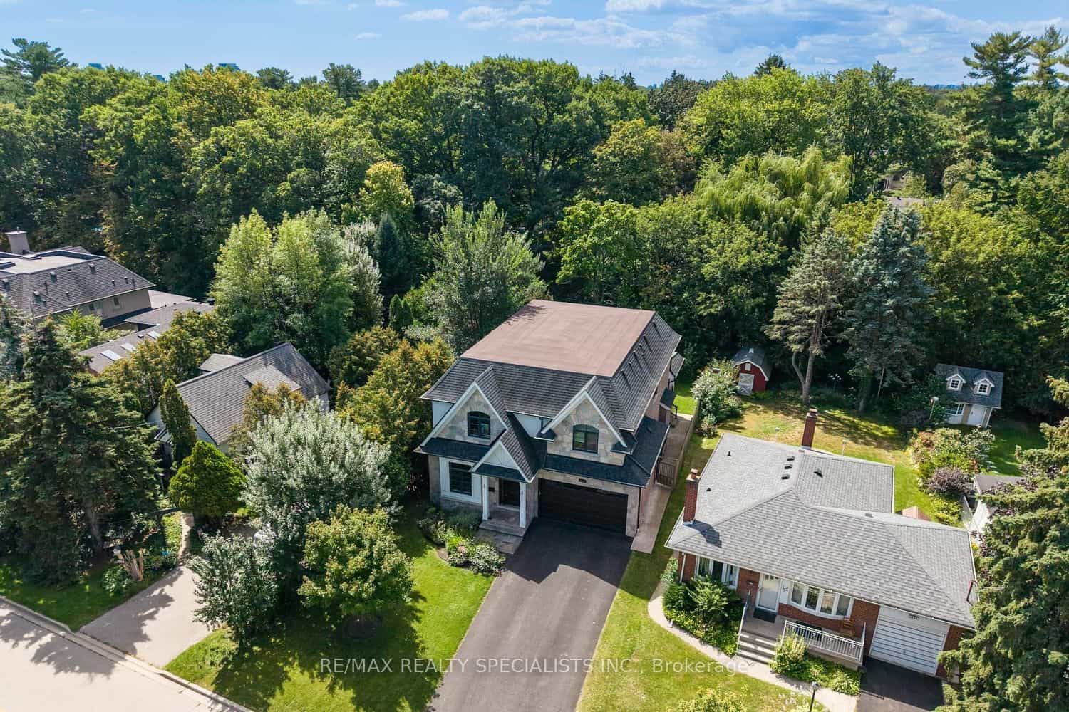 1534 Trotwood Avenue — photo 1
