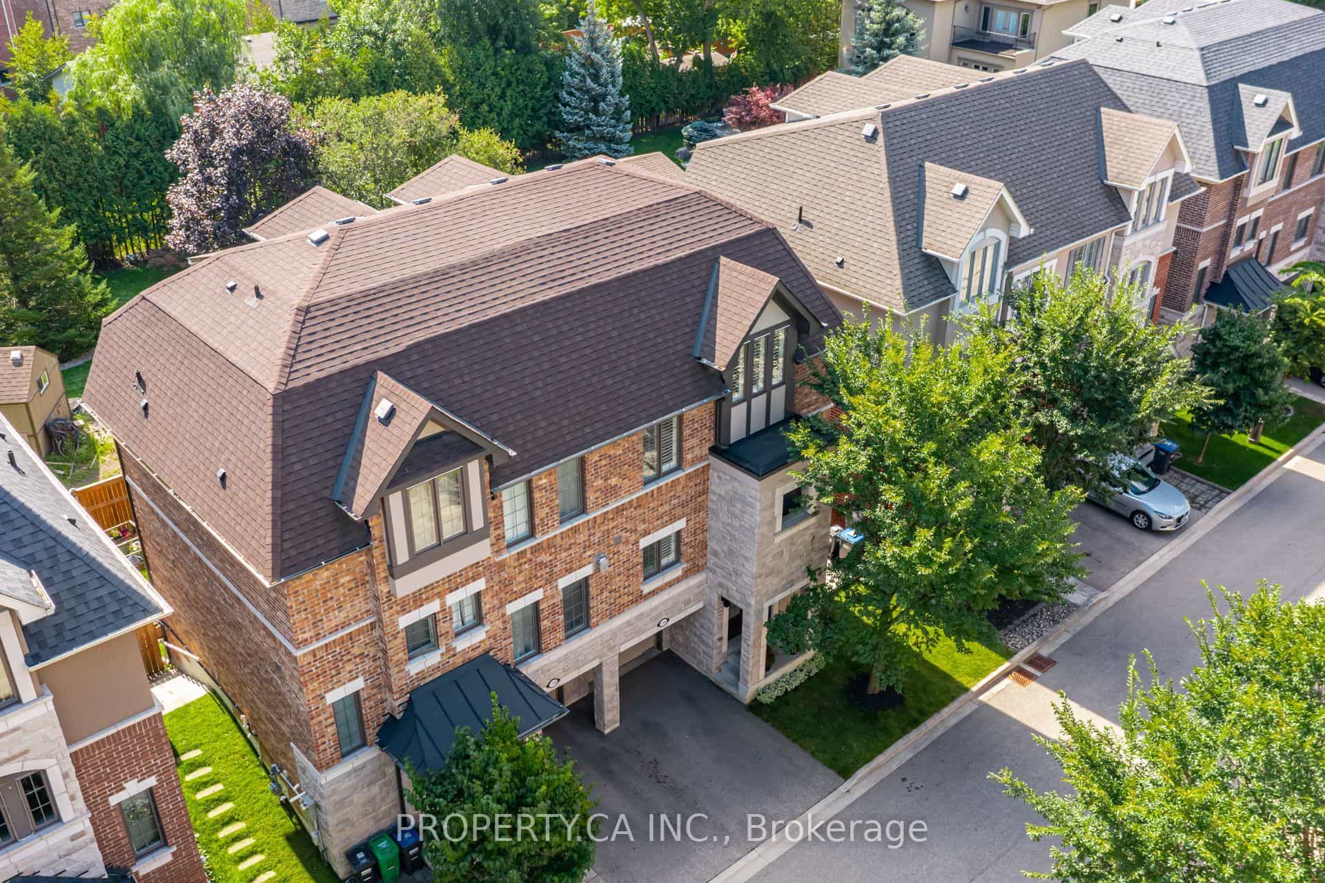 1226 Azinger Lane — photo 1