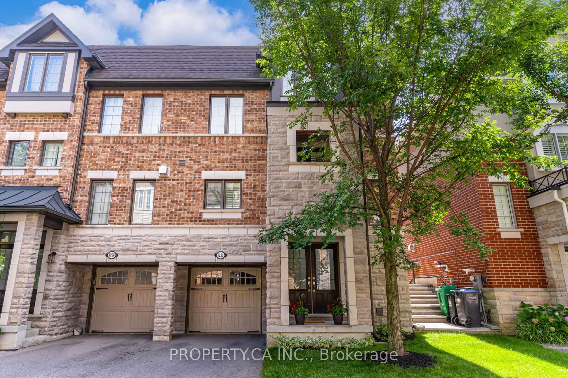 1226 Azinger Lane — photo 2