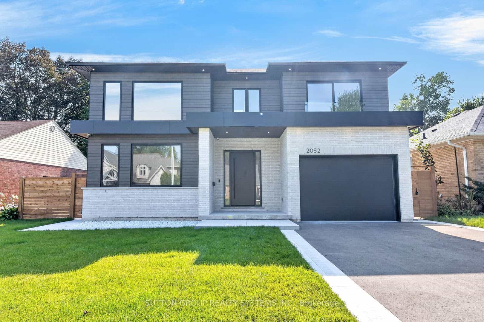 2052 Redan Drive — photo 1