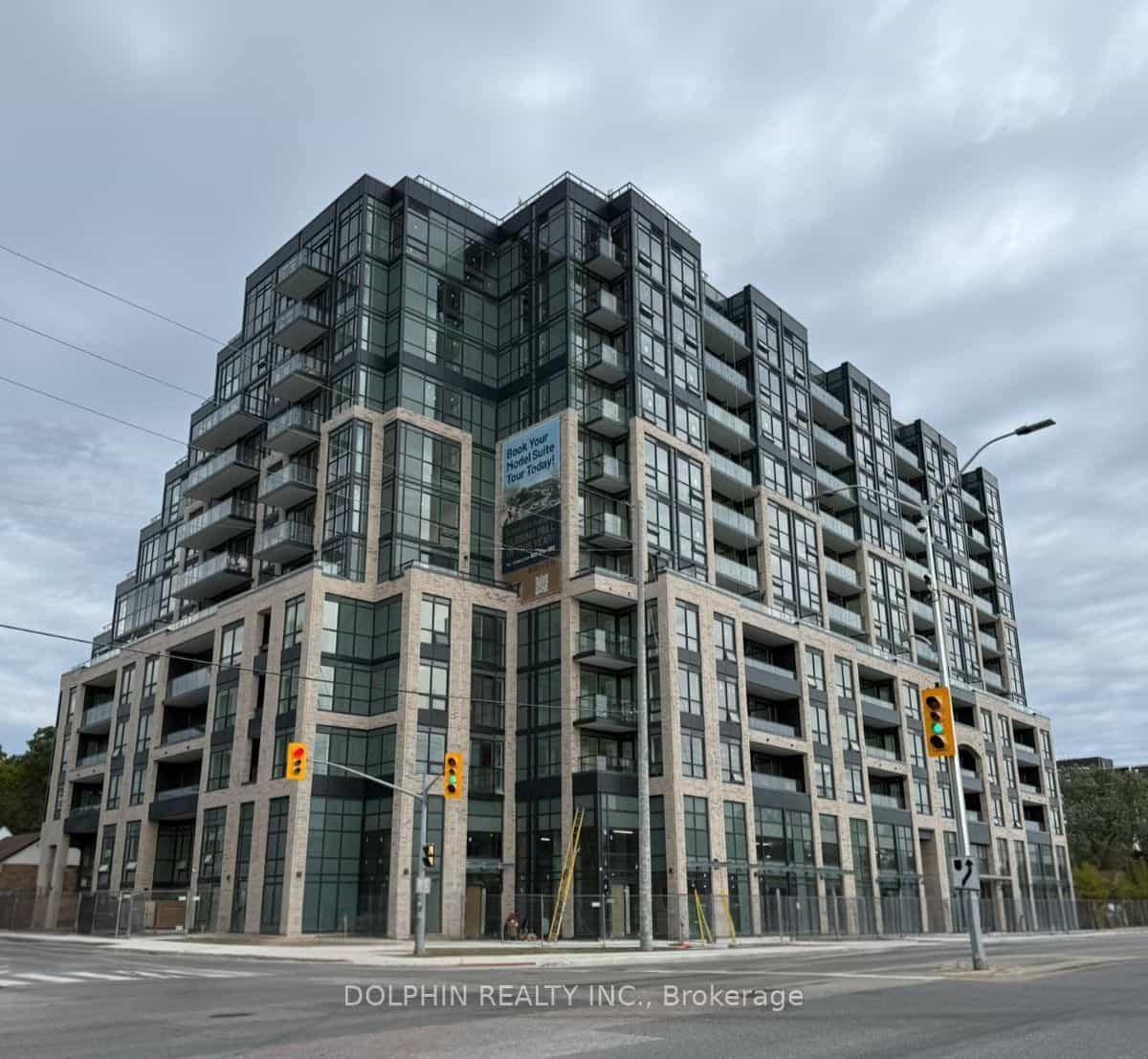 1381 Lakeshore Road E 615 — photo 1